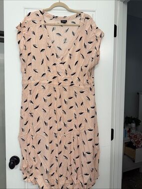 Blush Pink Flutter Print V-Neck Midi Dress